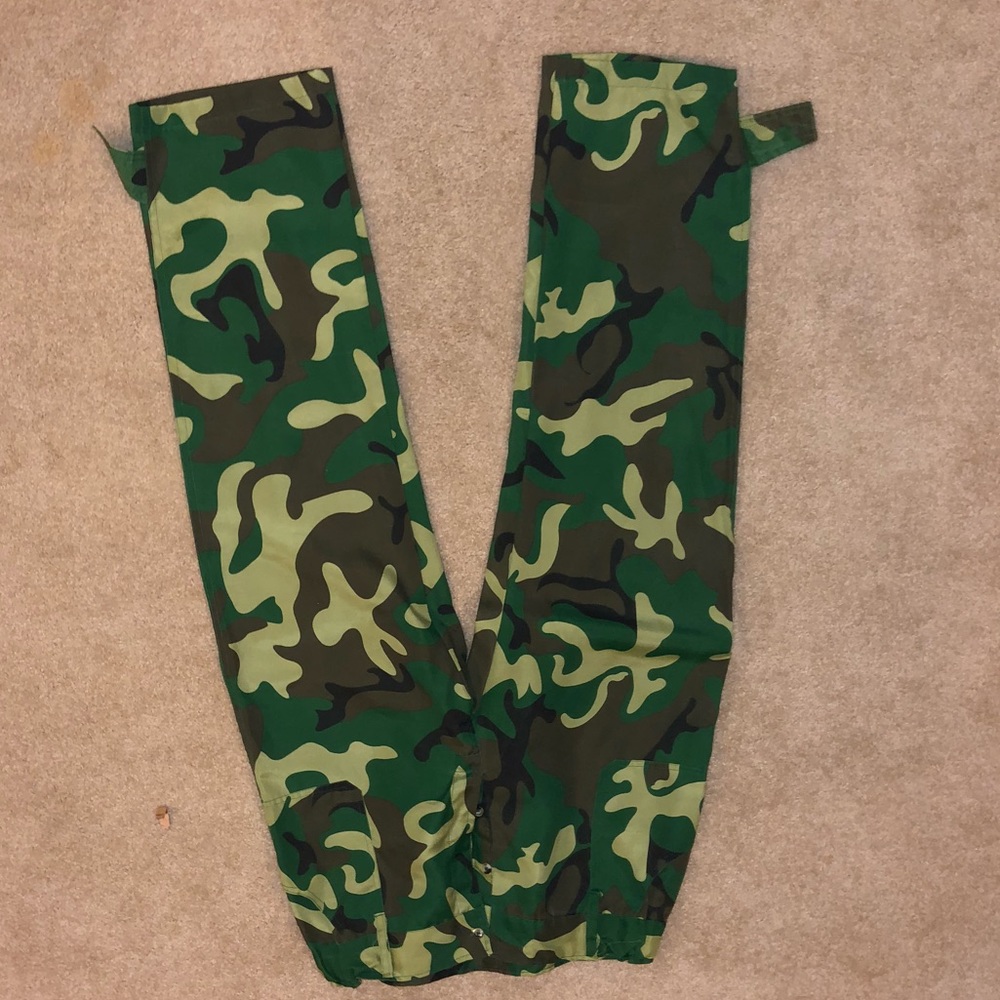 Full Camo Outfit, 2 pant options!!